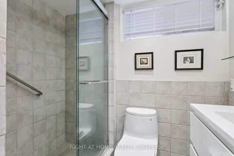 Photo 28 at 3 Roseneath Gardens, Oakwood Village, Toronto