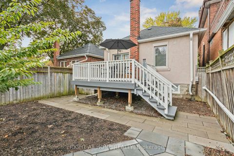 Photo 32 at 3 Roseneath Gardens, Oakwood Village, Toronto