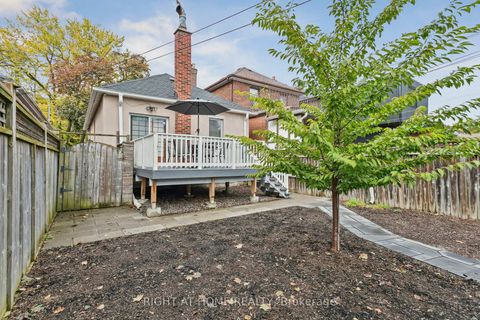 Photo 33 at 3 Roseneath Gardens, Oakwood Village, Toronto