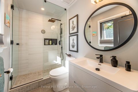 Photo 14 at 28 Decarie Circle, West Deane, Toronto