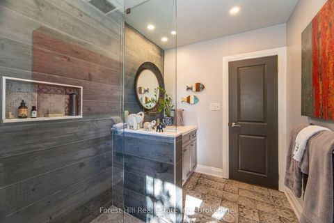 Photo 18 at 28 Decarie Circle, West Deane, Toronto