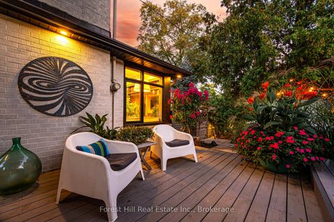Photo 36 at 28 Decarie Circle, West Deane, Toronto