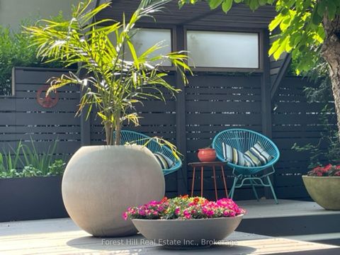 Photo 48 at 28 Decarie Circle, West Deane, Toronto