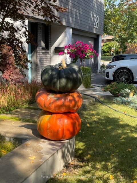 Photo 49 at 28 Decarie Circle, West Deane, Toronto
