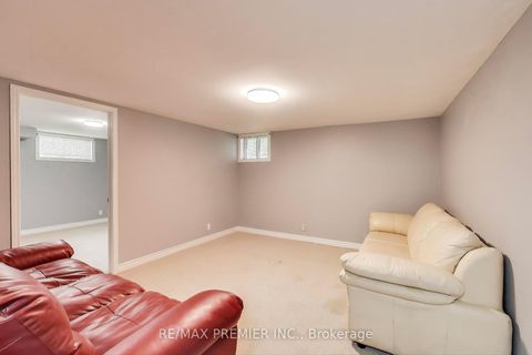 Photo 18 at 5 Golfdale Road, Sunnidale, Barrie