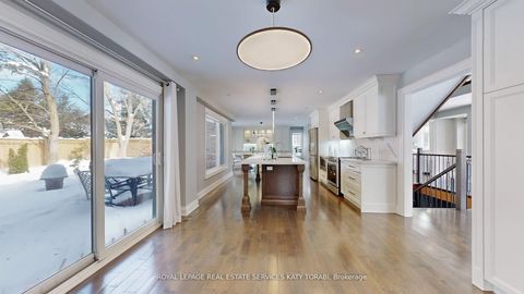 Photo 10 at 136 Denlow Boulevard, Don Mills, Toronto