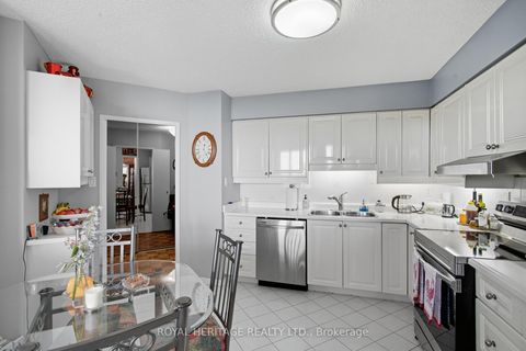 Photo 9 at 1706 - 75 Graydon Hall Drive, Donalda, Toronto