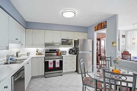 Photo 10 at 1706 - 75 Graydon Hall Drive, Donalda, Toronto