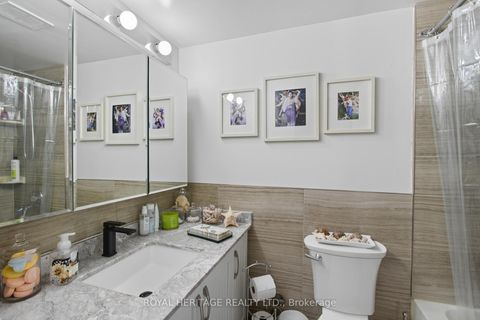 Photo 16 at 1706 - 75 Graydon Hall Drive, Donalda, Toronto