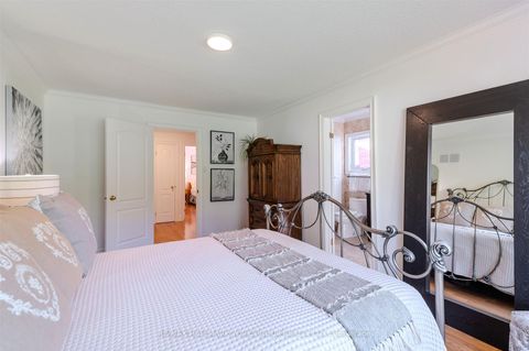Photo 18 at 332 John Bowser Crescent, Glenway Estates, Newmarket
