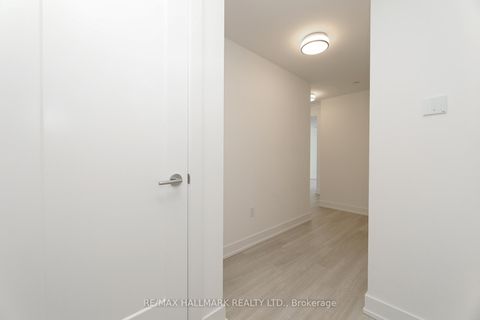 Photo 3 at 1037 - 20 Inn on the Park Drive, Don Mills, Toronto