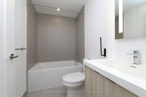 Photo 21 at 1037 - 20 Inn on the Park Drive, Don Mills, Toronto