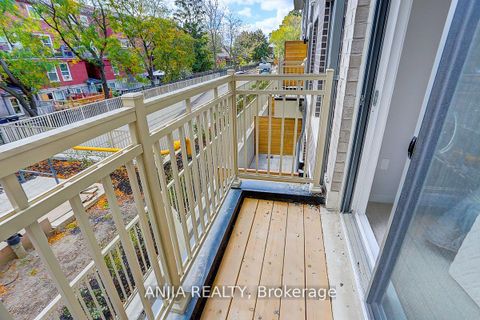 Photo 11 at 50 - 5 William Jackson Way S, New Toronto, Toronto