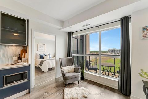 Photo 12 at 702 - 405 Dundas Street W, GO Glenorchy, Oakville