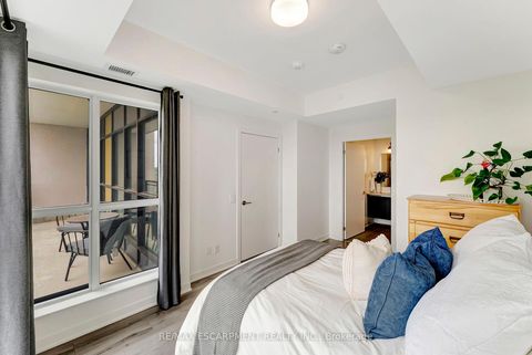 Photo 15 at 702 - 405 Dundas Street W, GO Glenorchy, Oakville