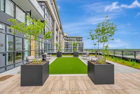 Photo 22 at 702 - 405 Dundas Street W, GO Glenorchy, Oakville