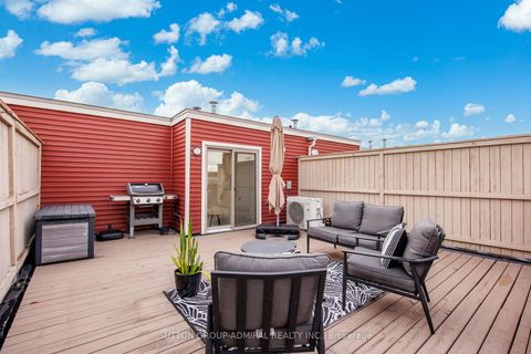 Photo 28 at 14 - 125 Long Branch Avenue, Long Branch, Toronto