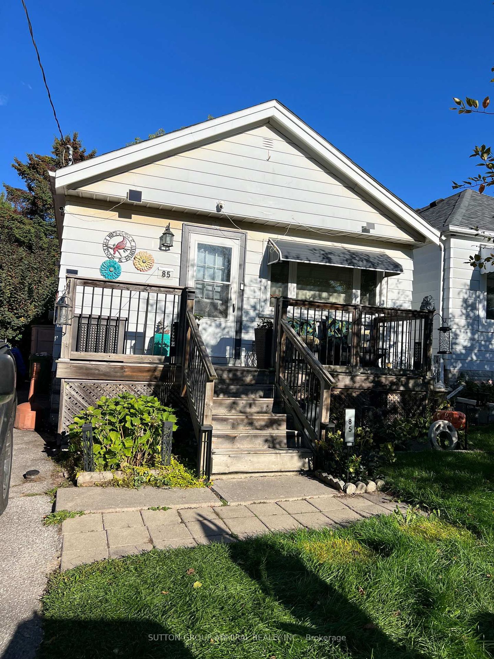 85 Aylesworth Avenue, Cliffside, Toronto by Alessia Polo 85 Aylesworth Avenue, Cliffside, Toronto