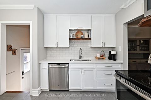 Photo 16 at 62 Haida Drive, Aurora Heights, Aurora Photo 16 at 62 Haida Drive, Aurora Heights, Aurora