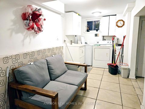Photo 12 at 28 Eringate Drive, West Deane, Toronto