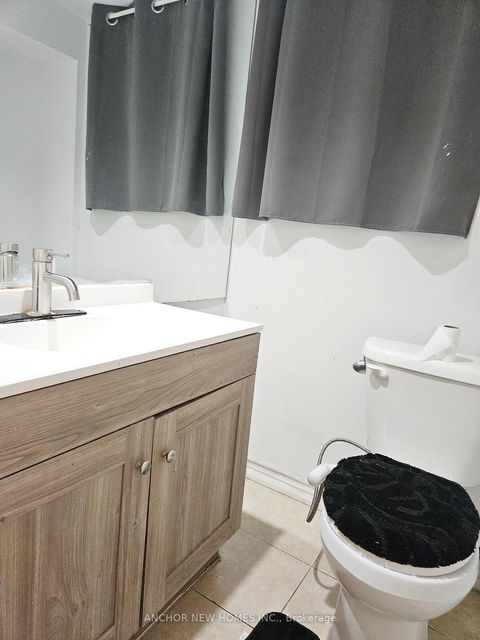 Photo 13 at 28 Eringate Drive, West Deane, Toronto