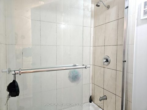 Photo 14 at 28 Eringate Drive, West Deane, Toronto