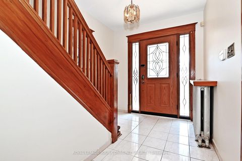 Photo 3 at 284 Wolverleigh Boulevard, Danforth, Toronto