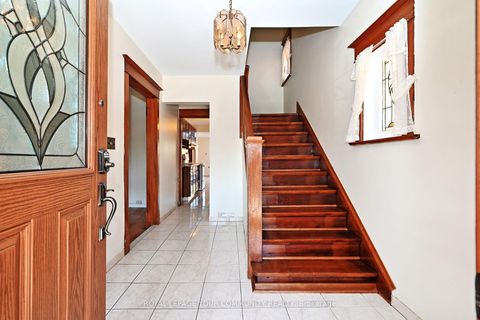 Photo 4 at 284 Wolverleigh Boulevard, Danforth, Toronto
