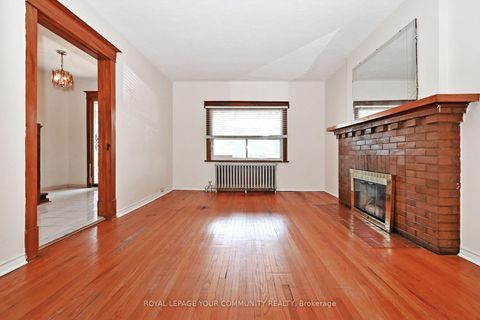 Photo 5 at 284 Wolverleigh Boulevard, Danforth, Toronto