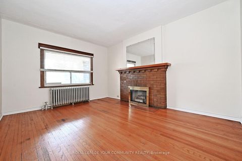 Photo 6 at 284 Wolverleigh Boulevard, Danforth, Toronto