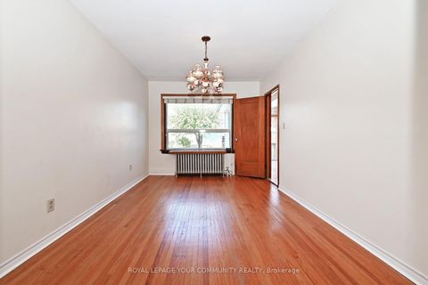 Photo 7 at 284 Wolverleigh Boulevard, Danforth, Toronto