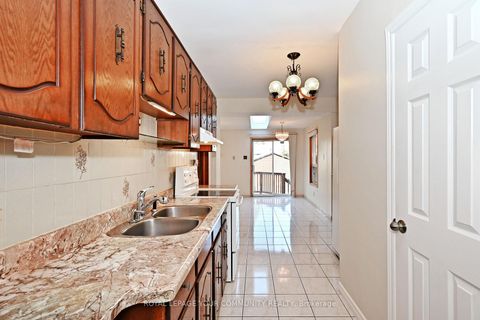 Photo 15 at 284 Wolverleigh Boulevard, Danforth, Toronto