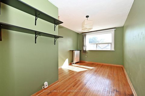 Photo 23 at 284 Wolverleigh Boulevard, Danforth, Toronto