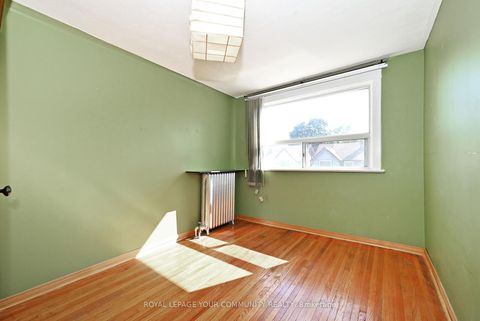 Photo 25 at 284 Wolverleigh Boulevard, Danforth, Toronto