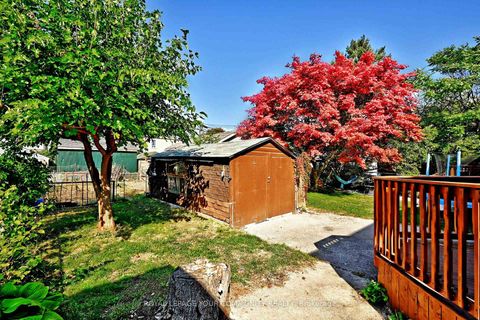 Photo 43 at 284 Wolverleigh Boulevard, Danforth, Toronto