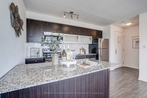 Photo 15 at 810 - 2015 Sheppard Avenue E, Henry Farm, Toronto
