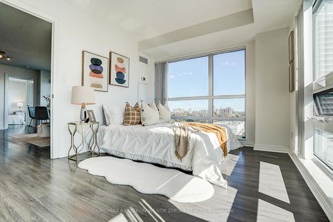 Photo 19 at 810 - 2015 Sheppard Avenue E, Henry Farm, Toronto