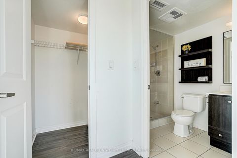 Photo 24 at 810 - 2015 Sheppard Avenue E, Henry Farm, Toronto