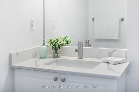 Photo 14 at 1109 - 4 Park Vista, Parkview, Toronto