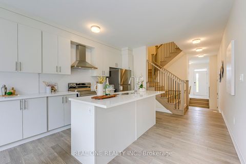 Photo 11 at 3497 Post Road, GO Glenorchy, Oakville