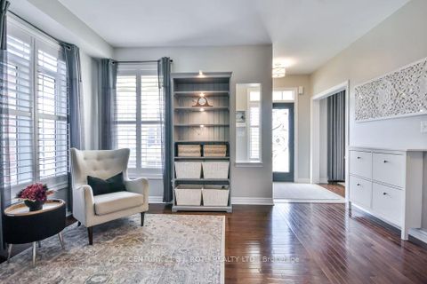 Photo 4 at 63 The Queensway, Shore, Barrie