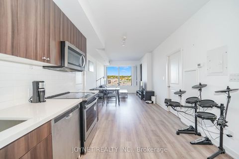Photo 18 at 714 - 2799 Kingston Road, Cliffcrest, Toronto
