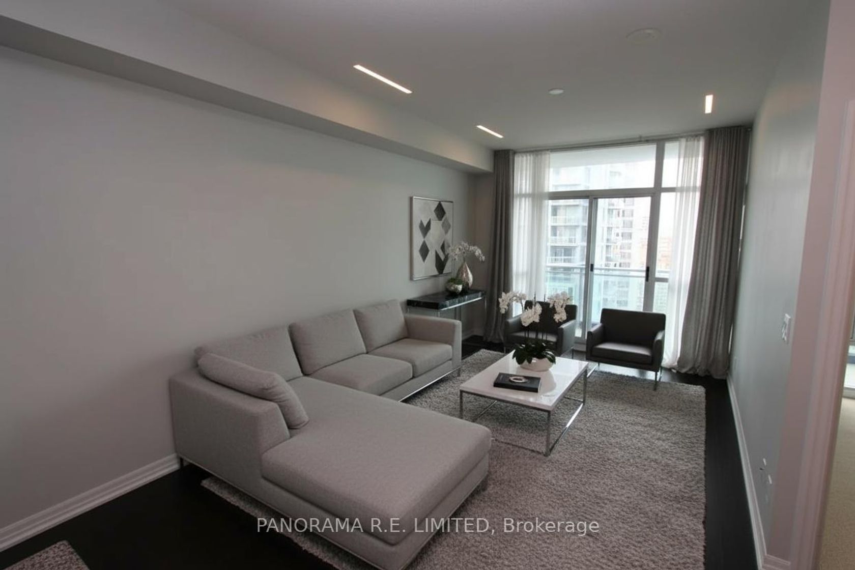 2408 - 223 Webb Drive, City Centre, Mississauga 