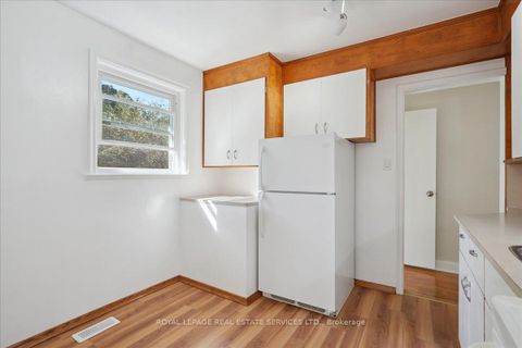 Photo 10 at 24 Fulham Street, Malvern West, Toronto