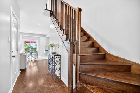 Photo 5 at 1192 Peelar Crescent, Lefroy, Innisfil
