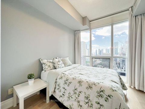 Photo 9 at 1909 - 21 Carlton Street, Yonge Corridor, Toronto Photo 9 at 1909 - 21 Carlton Street, Yonge Corridor, Toronto