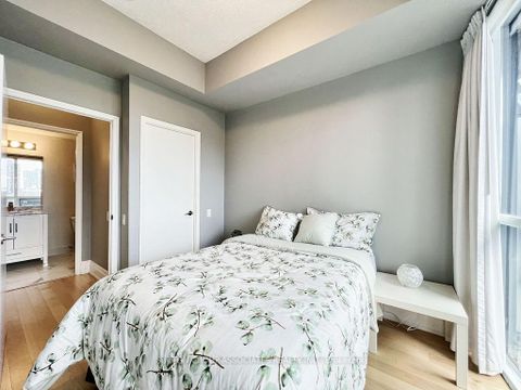 Photo 10 at 1909 - 21 Carlton Street, Yonge Corridor, Toronto Photo 10 at 1909 - 21 Carlton Street, Yonge Corridor, Toronto