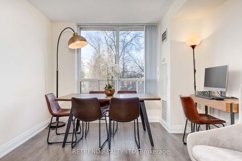 Photo 9 at 305 - 256 Doris Avenue, Willowdale East, Toronto