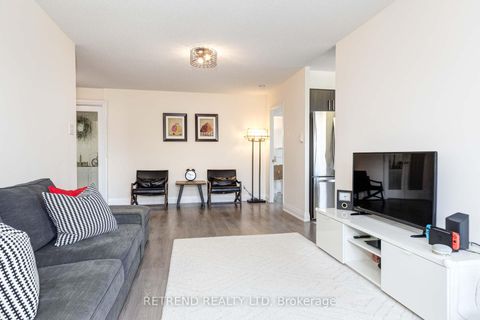 Photo 11 at 305 - 256 Doris Avenue, Willowdale East, Toronto
