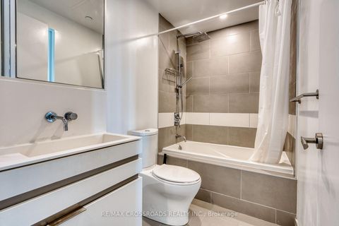 Photo 18 at 1510 - 197 Yonge Street, Yonge Corridor, Toronto